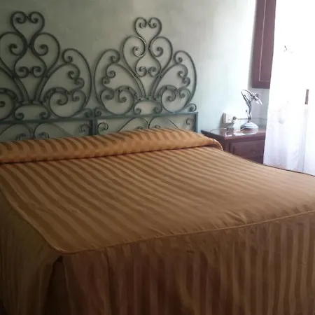 Antica Torre מלון 3*